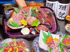-铭牛烧肉·和牛海鲜自助(高新月牙湖店)