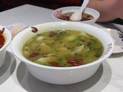 -渝是乎酸菜鱼·川渝小炒(新世界百货望京店)