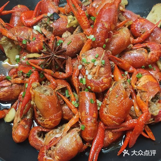 西南湖渔村
