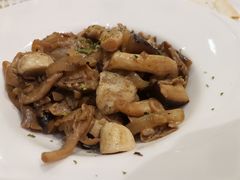 地中海炒菌菇-Dazzling Cafe 蜜糖吐司专卖店