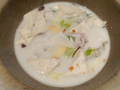 -滇香肴·云南菜蒸汽石锅鱼(云南北路店)