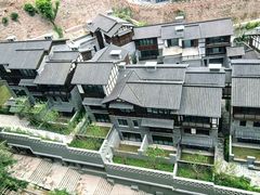 -白象居