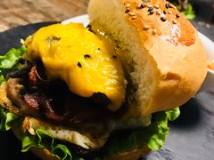 -HIGH FIVE哈福手工汉堡(桂林路店)