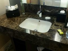 -青岛海尔洲际酒店