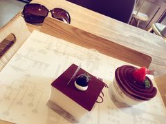 -万利隆·活力烘焙(人民路店)