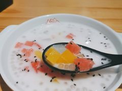水果牛奶西米露-恋萍小吃(时代店)
