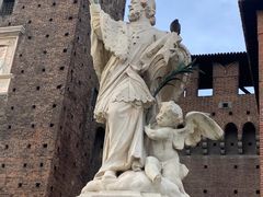 -斯福尔扎古堡