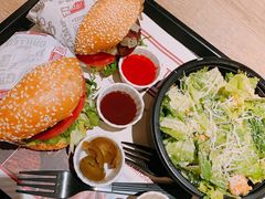 -The Habit Burger Grill 哈比特汉堡(复兴soho店)
