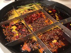 -岗上渣渣老火锅(两路口店)