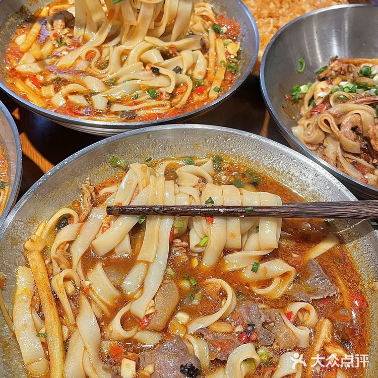 来万家丽，我唯一想去吃的一家粉店… 