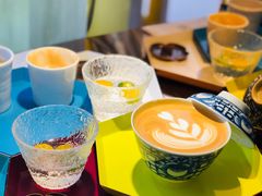 盖碗拿铁咖啡-茶是一枝花泡茶店