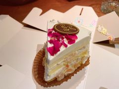 玫瑰荔枝戚风芝士-PETIT PARIS 小巴黎(花园道店)