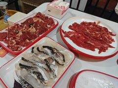 -毛辣果·贵州红酸汤牛肉火锅(西单店)