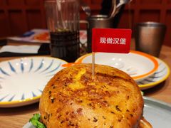 招牌秘制鸡腿堡-必胜客(华都店)