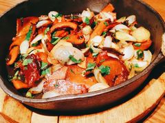 -云海肴·汽锅鸡·云南菜(天山百盛优客店)