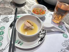 -禄婶鸡煲·打边炉