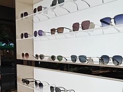 -博士眼镜(南昌八一大桥店)