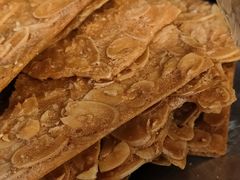巴旦木薄脆-墨茉点心局(国金街店)