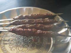 -烤肉小伙烤肉店