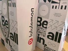 -lululemon(上海浦东IFC店)