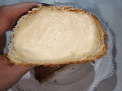 泡芙羊角-OUR Bakery(SKP-S店)