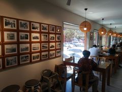 靠窗位-东升灌浆包(辛庄街总店)
