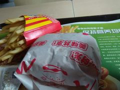 -华莱士·全鸡汉堡(沙井车站店)