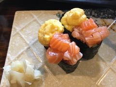 三文鱼芒果酱军舰-轻音料理(王府星Mall店)