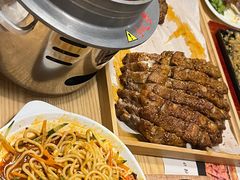 -三个大叔烤羊肉串·歌手驻唱·碳烤鲜肉(西三旗店)