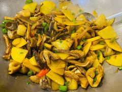 老唐三下锅-老唐三下锅 ·张家界地标美食(溪布街店)