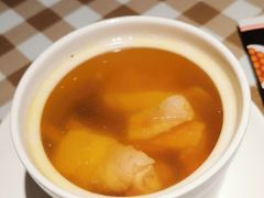 -新大咀港式茶餐厅(宝山万达店)