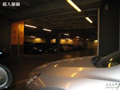 -宜家家居（上海徐汇商场店）-停车场