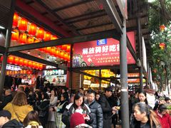 等位区-八一好吃街·高品美食广场