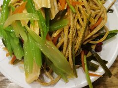 -陕味食族油泼面·小炒盖码面(双榆树店)