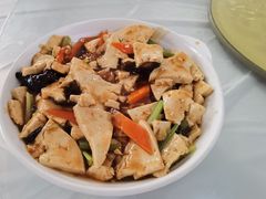 -何适山庄 ·可团建(水长城P2停车场店)