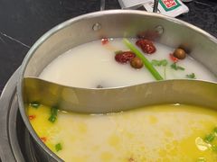 -江小渔鲜鱼火锅(西二道街店)