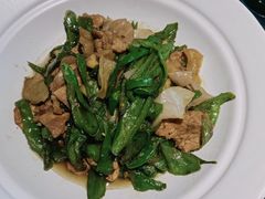 辣椒炒肉-佬麻雀·新湘菜(珠海金发购物中心店)