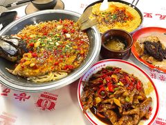 -堂瓦里·33年传统赣菜(第一街区店)