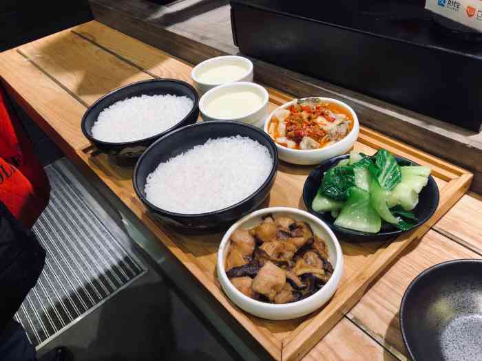 72街(机场店)-"天河机场t3航站楼4楼这家72街店环境不.