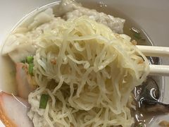 -亚明蟹肉面特大虾饺(สีลม)