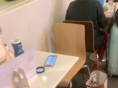 -麦当劳(汉口火车站候车室店)