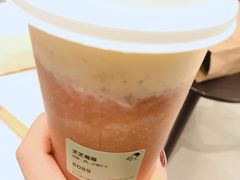 -喜茶(杭州滨江宝龙店)