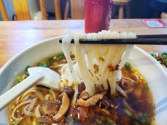 原汤坛椒鸡杂粉-湘人龙记老长沙米粉(华普国际大厦店)