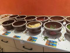 -姜爽爽·酱骨火锅烤肉自助(高铁吾悦店)