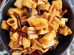 -去吃小龙虾·江湖菜·烧烤(南滨路店)