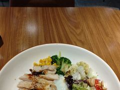 -POKEE VIA&Brunch·维娅(重庆来福士店)