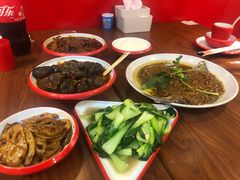 -老闵田螺馆·南昌市井菜·特色小吃(总店)