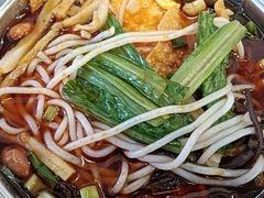 -拾味螺骨汤螺蛳粉(青年路店)