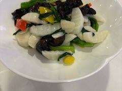 春色满园-大鸭梨烤鸭(房山店)