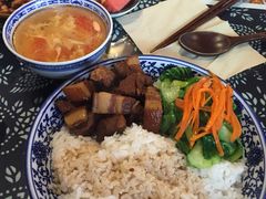 -蜗牛小馆醉乡民谣云南菜(惠新西里店)